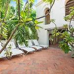 Casa Del Dragón - Luxury Colonial Home Cartagena Cook included