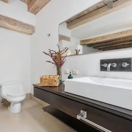 Hotel Casa Del Dragon - Luxury Colonial Cartagena