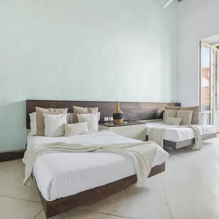 Casa Del Dragon - Luxury Colonial Cartagena