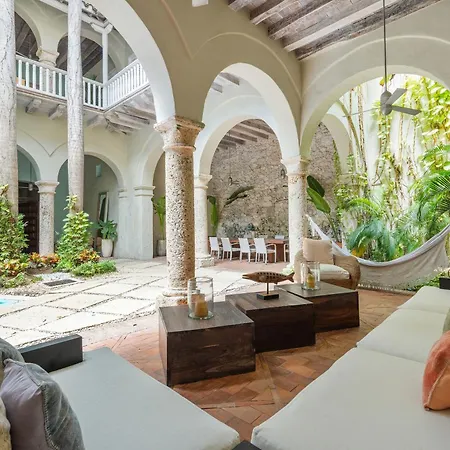 Hotel Casa Del Dragon - Luxury Colonial *