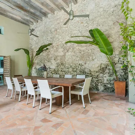Casa Del Dragon - Luxury Colonial Hotel